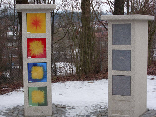 GLAS POIGER | Urnenwand . UMSETZUNG